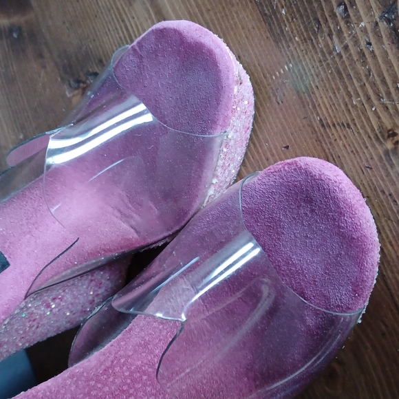 Platforms - Picture 9 of 16